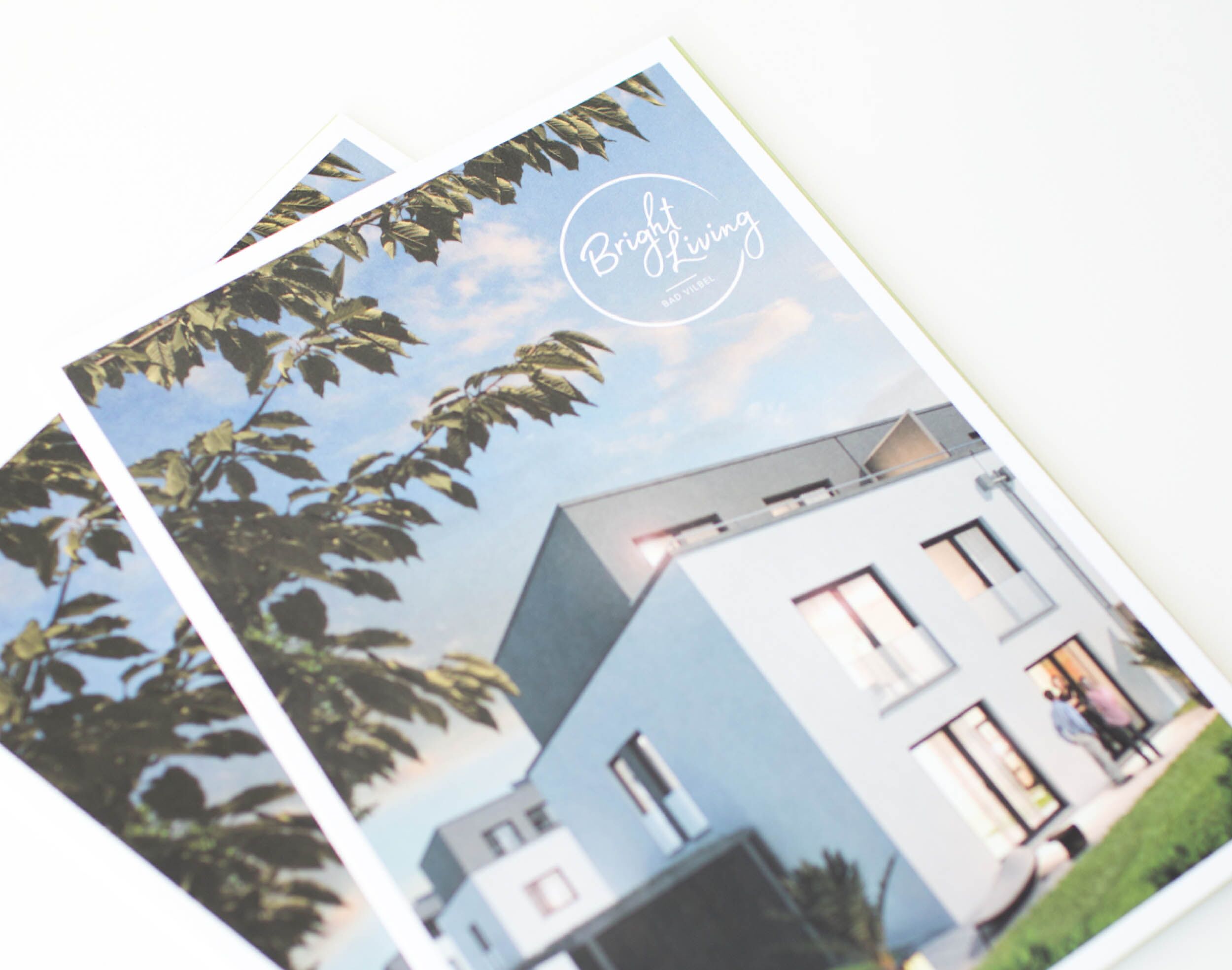 BRIGHT LIVING - Look & Logo \ Präsentations- und Vertriebsmaterialien \ Verkaufsbüro vor Ort